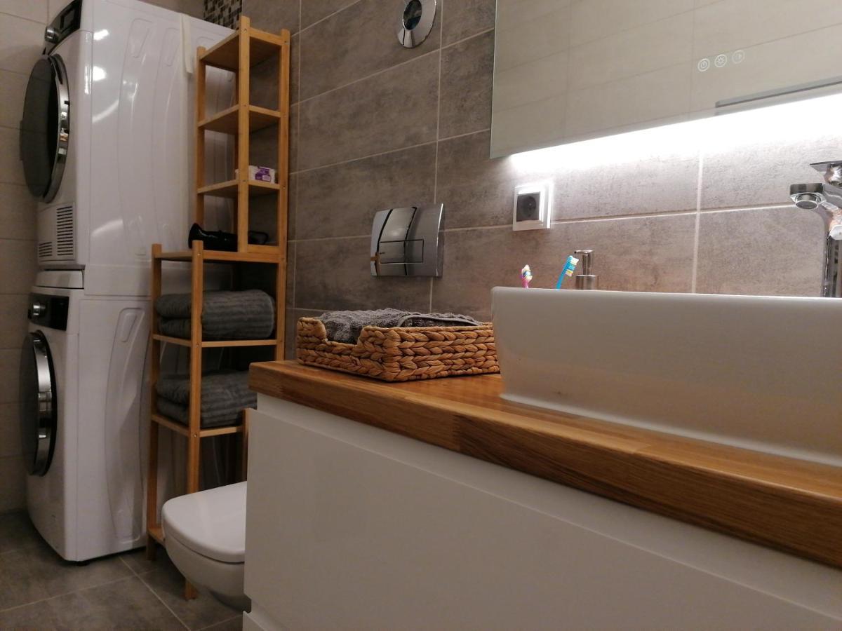 Wooden Touch Studio Брашов Экстерьер фото