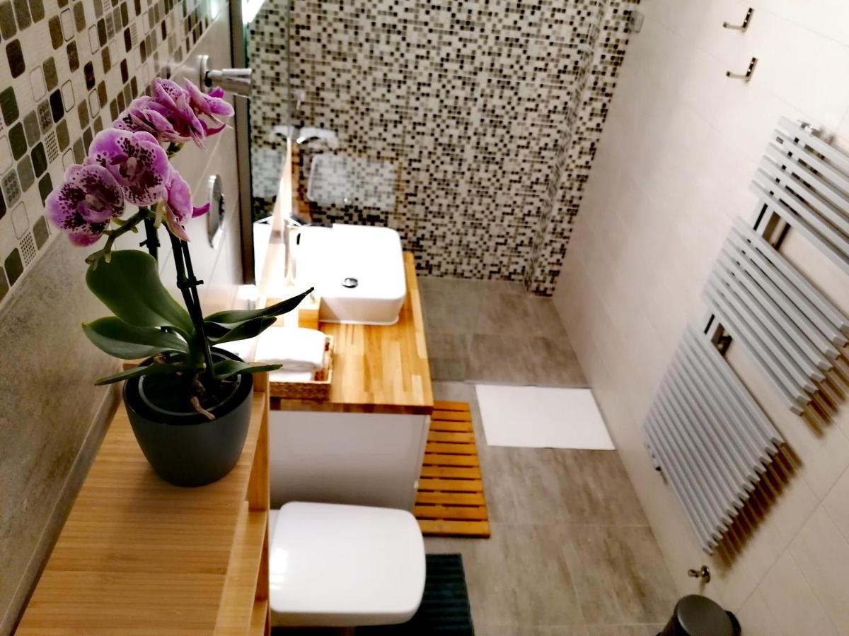 Wooden Touch Studio Брашов Экстерьер фото