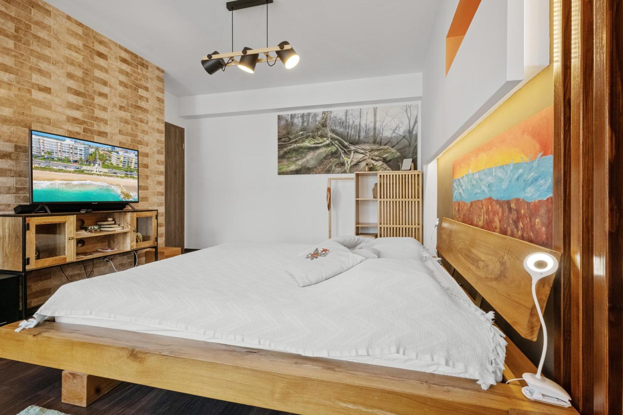 Wooden Touch Studio Брашов Экстерьер фото